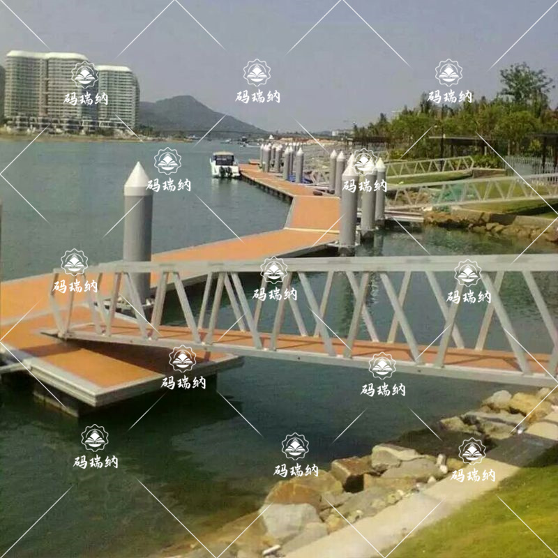 海南萬(wàn)寧神州半島水上浮橋
